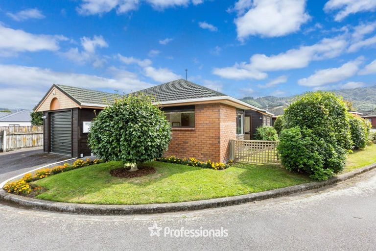 Photo of property in 70b Gibbons Street, Ebdentown, Upper Hutt, 5018