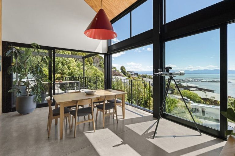 Photo of property in 46 Davies Drive, Atawhai, Nelson, 7010