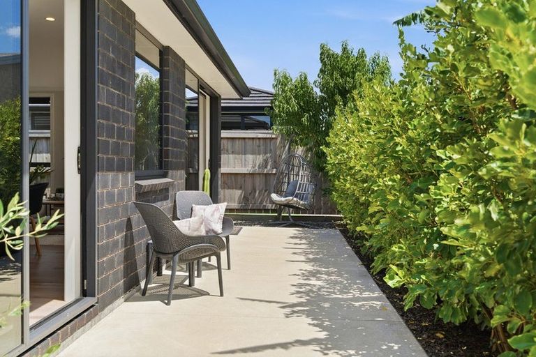 Photo of property in 43 Nursery Lane, Papamoa, 3118