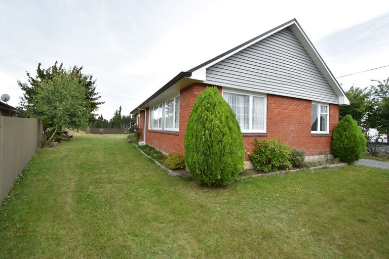 Photo of property in 28 Glencairn Road, Twizel, 7901