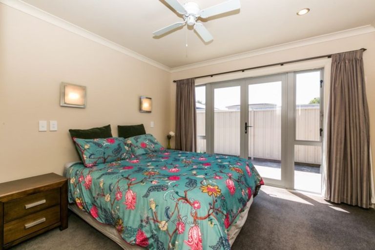 Photo of property in 101a Taradale Road, Onekawa, Napier, 4110