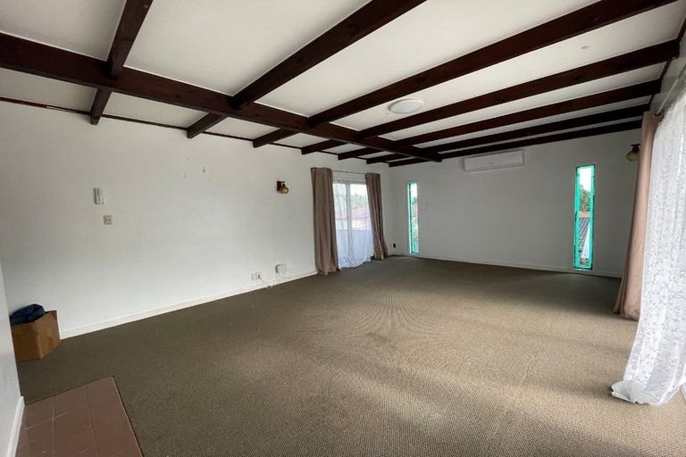 Photo of property in 60b Te Atatu Road, Te Atatu South, Auckland, 0610