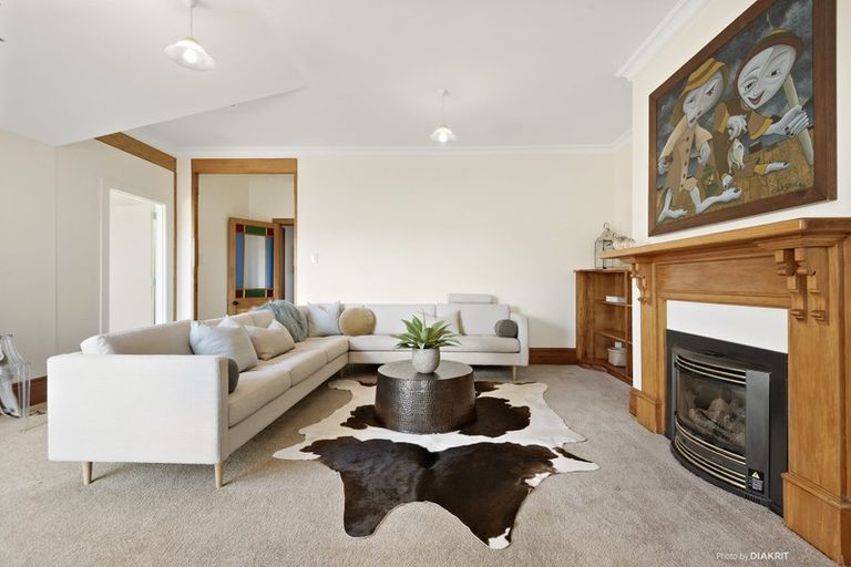 Photo of property in 26 Grove Road, Kelburn, Wellington, 6012