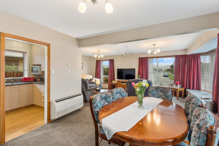 Photo of property in 11 Arran Crescent, Woolston, Christchurch, 8062