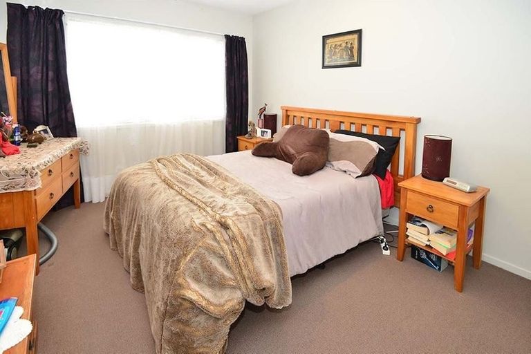 Photo of property in 28 Chic Gardens, Parakai, 0830