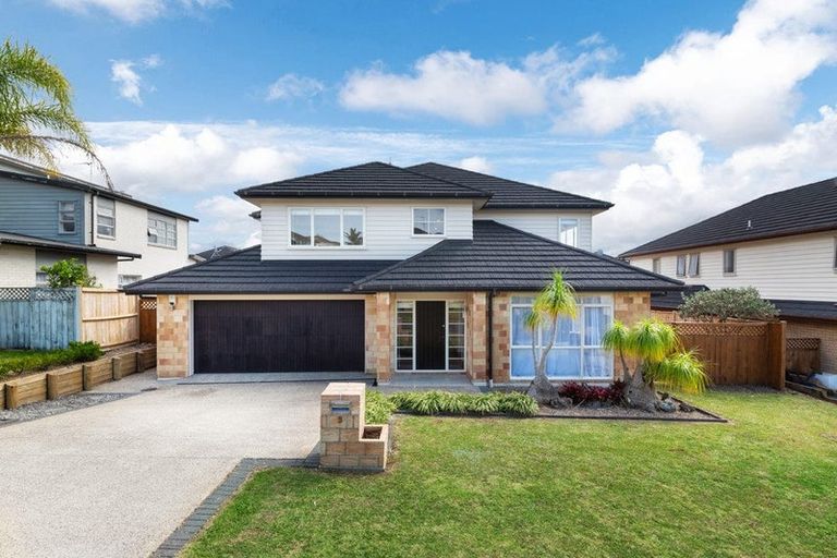 Photo of property in 5 Wye Oak Drive, Schnapper Rock, Auckland, 0632