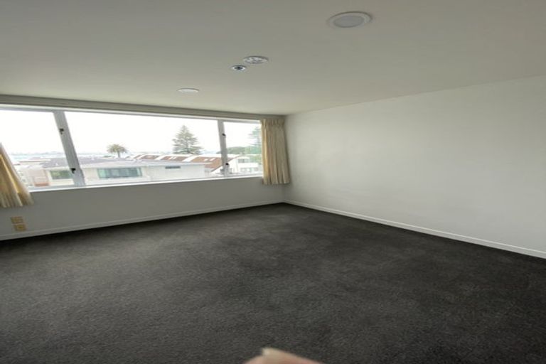 Photo of property in Beaumont Apartments, 14/12 Maunganui Road, Mount Maunganui, 3116