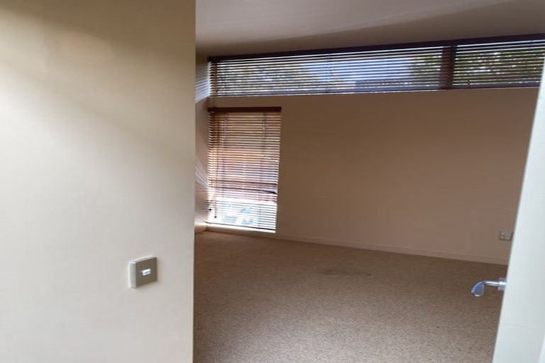 Photo of property in 35a Clifton Road, Hauraki, Auckland, 0622