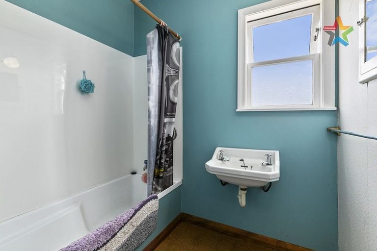 Photo of property in 73 Adelaide Street, Petone, Lower Hutt, 5012