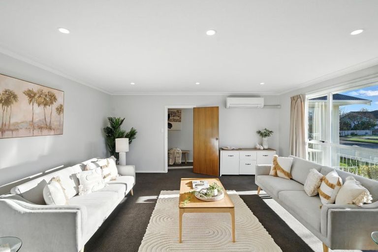 Photo of property in 1 Glenavon Place, Ilam, Christchurch, 8041