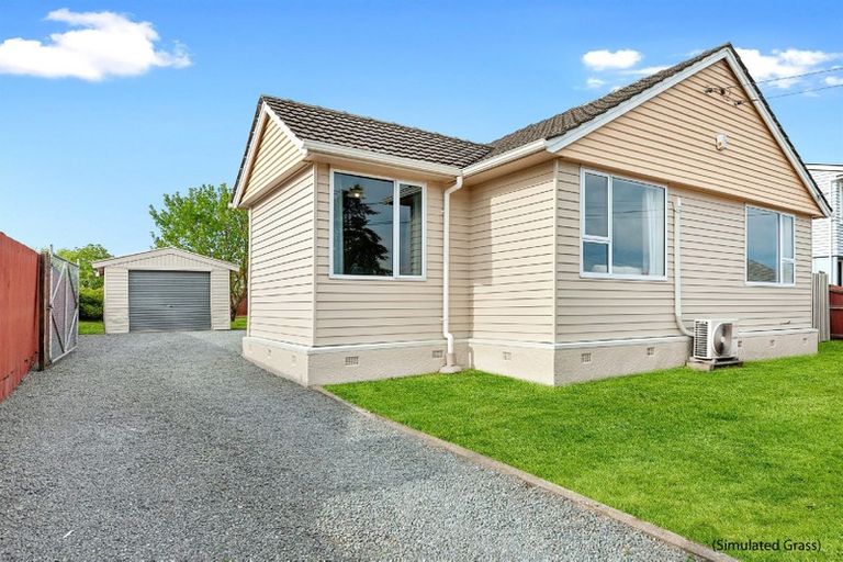 Photo of property in 24 Bournemouth Crescent, Aranui, Christchurch, 8061