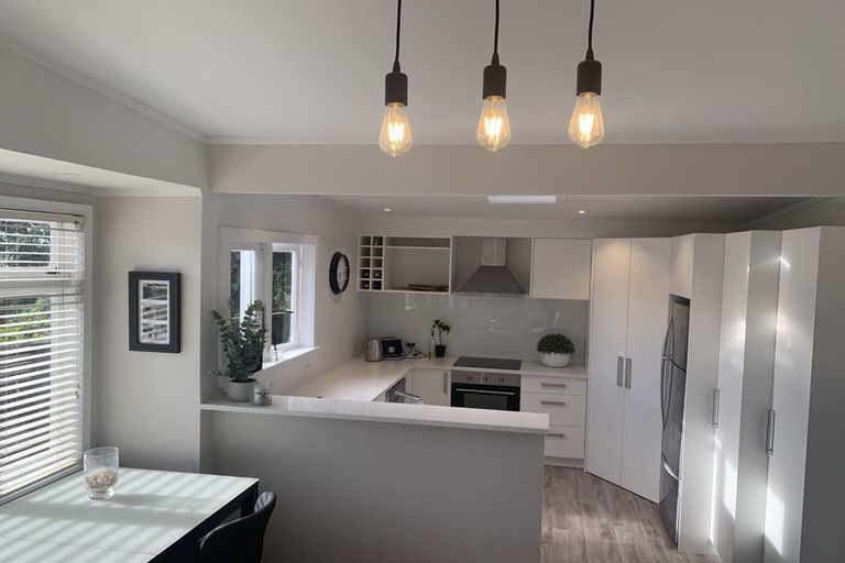 Photo of property in 57 Laingholm Drive, Laingholm, Auckland, 0604