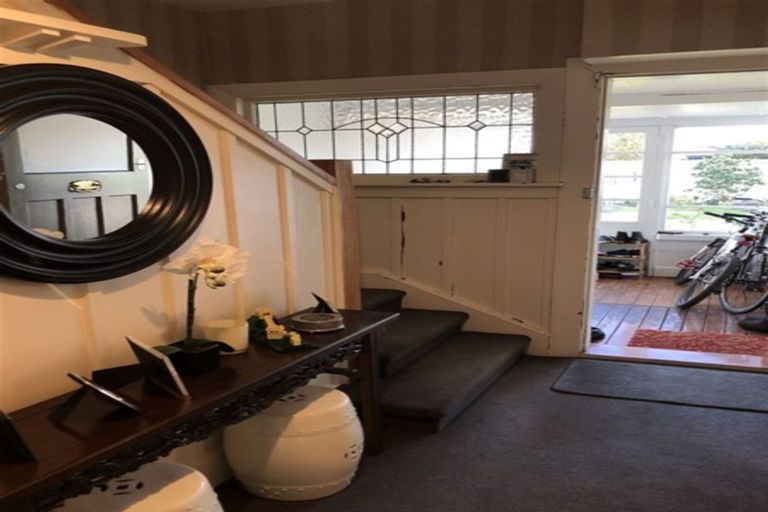 Photo of property in 32 Normans Road, Strowan, Christchurch, 8052