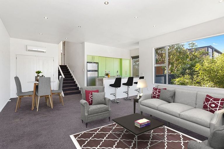 Photo of property in 17a Dudley Road, Lyttelton, 8082