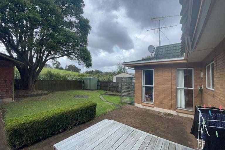 Photo of property in 14 Imogene Way, Half Moon Bay, Auckland, 2012