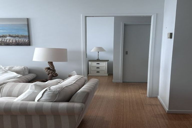 Photo of property in Sentinel Apartments, 402/3 Northcroft Street, Takapuna, Auckland, 0622
