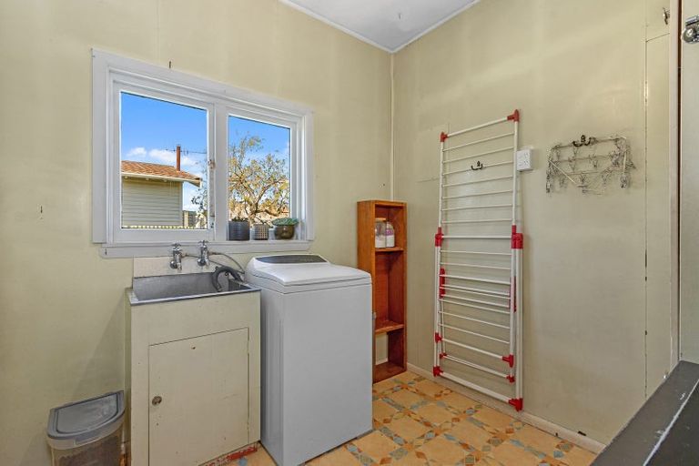 Photo of property in 10 Chichester Street, Woolston, Christchurch, 8023