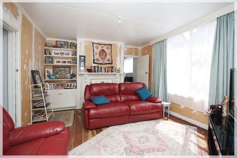 Photo of property in 11 Whittaker Street, Foxton, 4814