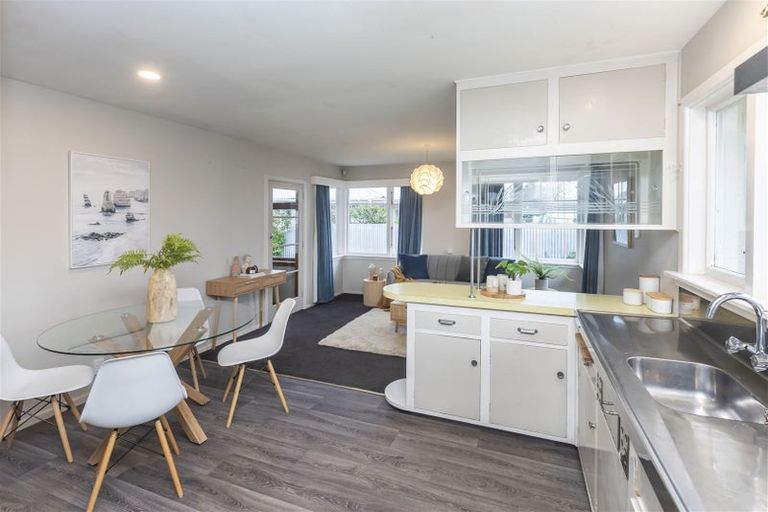 Photo of property in 21 Deloraine Street, Somerfield, Christchurch, 8024