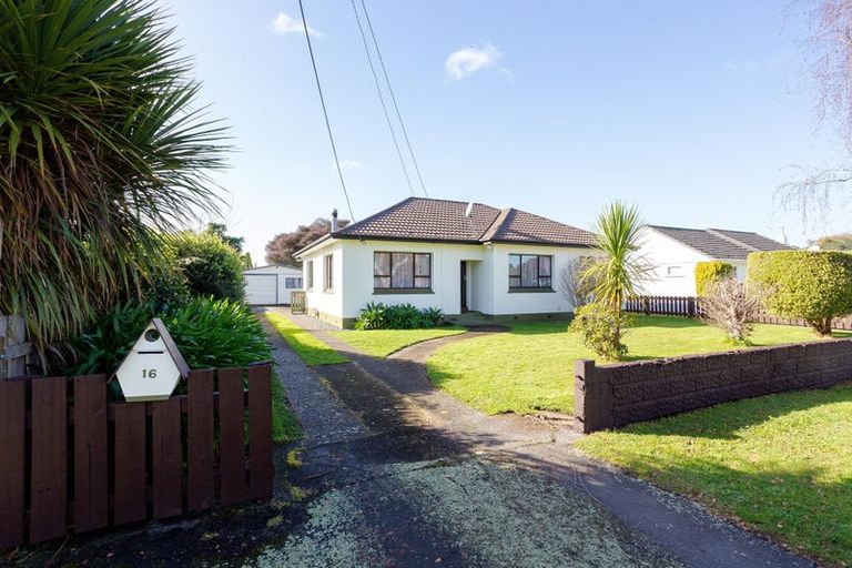 Photo of property in 16 Quick Avenue, Aramoho, Whanganui, 4500
