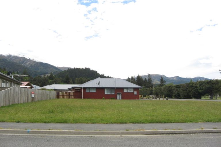 Photo of property in 2 Grantham Drive, Hanmer Springs, 7334