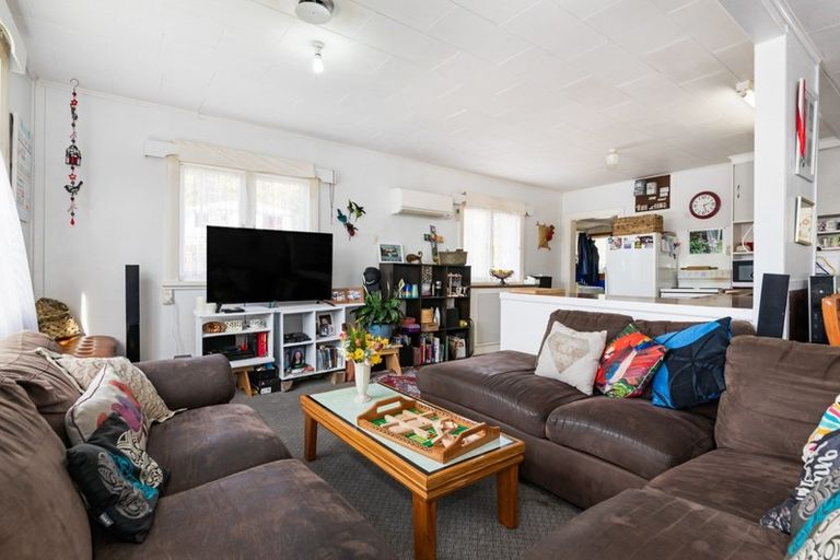 Photo of property in 62 Hampden Street, Picton, 7220