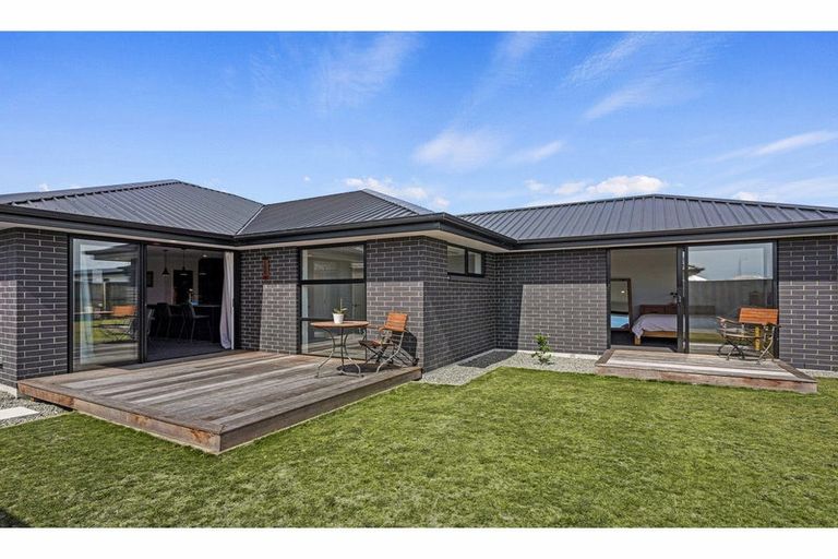Photo of property in 8 Kotua Street, Woodend, 7610