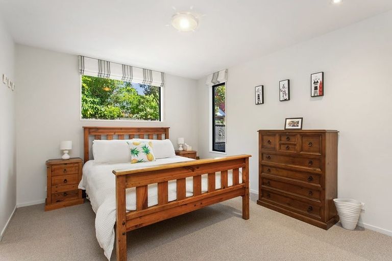 Photo of property in 3 Lewisham Park, St Albans, Christchurch, 8052