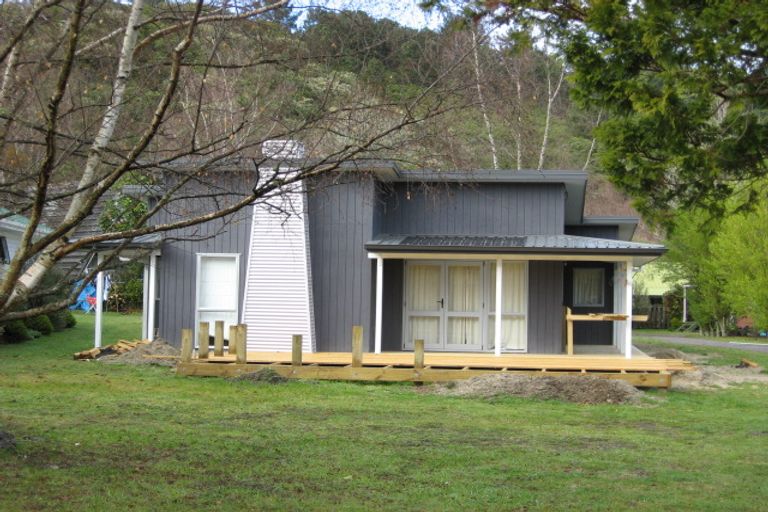 Photo of property in 9 Pearce Place, Kinloch, Taupo, 3377