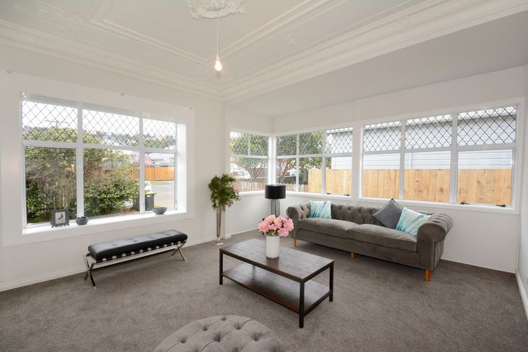 Photo of property in 15 West Avenue, Saint Clair, Dunedin, 9012