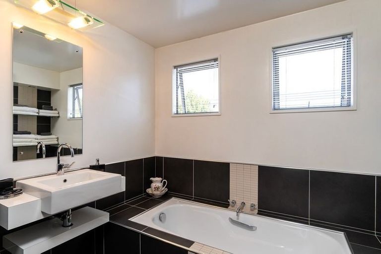 Photo of property in 4 Henderson Drive, Alexandra, 9320