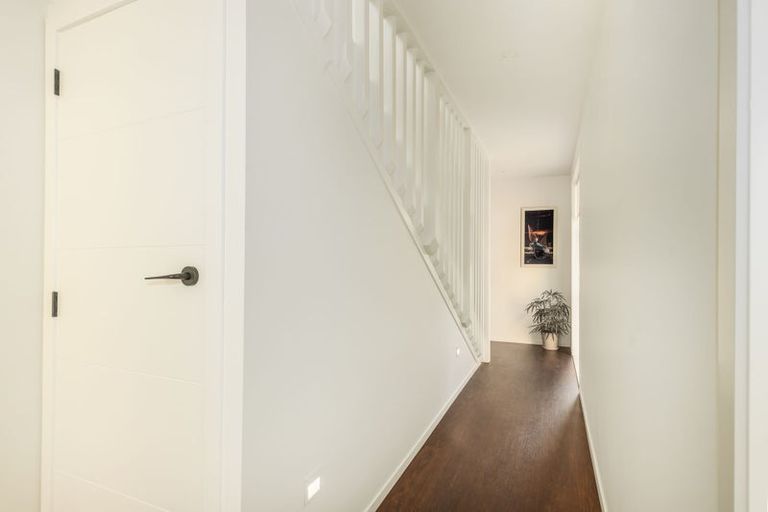 Photo of property in 94 Kotare Street, Waikanae, 5036