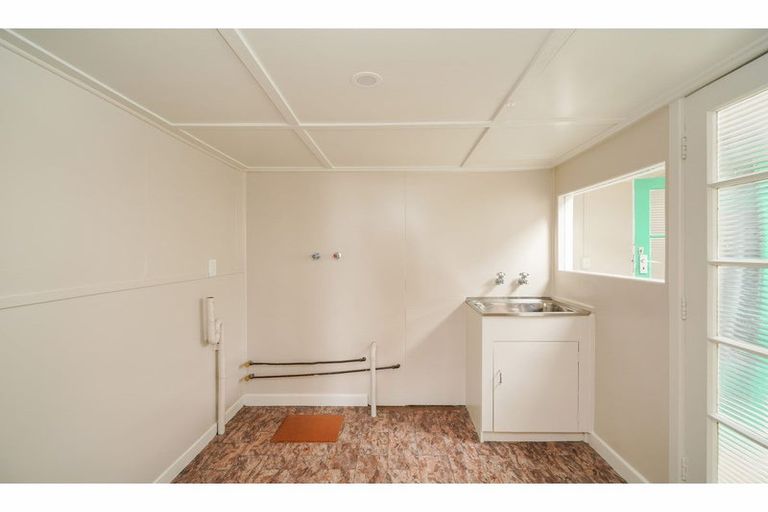 Photo of property in 16 Tanner Street, Grasmere, Invercargill, 9810