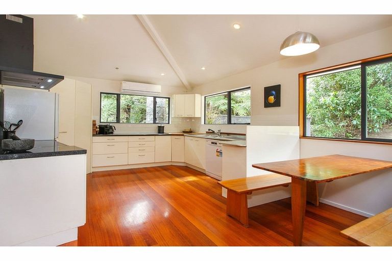 Photo of property in 88 Hinau Road, Waimauku, 0881