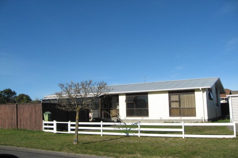 Photo of property in 4 Thurso Place, New Brighton, Christchurch, 8083