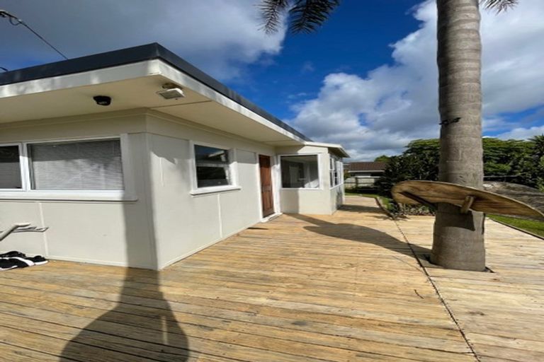 Photo of property in 123 Shakespeare Road, Milford, Auckland, 0620