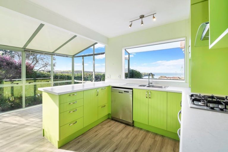 Photo of property in 1415 Whangaparaoa Road, Army Bay, Whangaparaoa, 0930