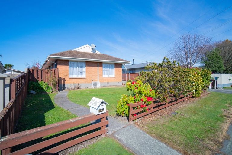 Photo of property in 1/64 Denise Crescent, Hornby, Christchurch, 8042