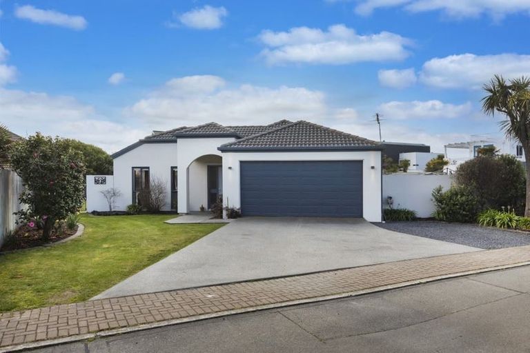 Photo of property in 5 Cockle Lane, Waimairi Beach, Christchurch, 8083