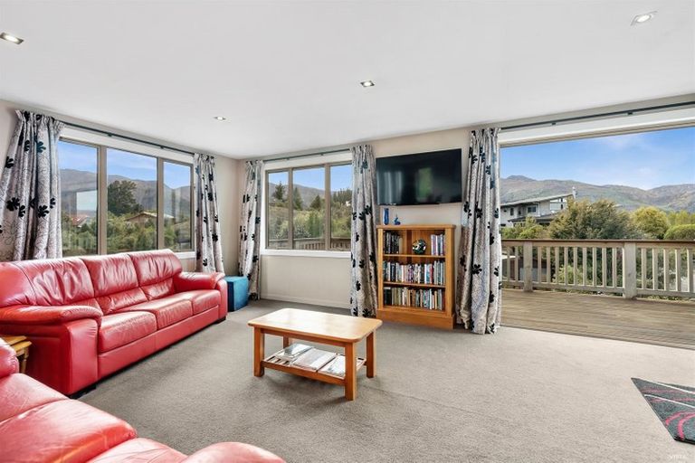 Photo of property in 34 Charles Court, Lake Hawea, Wanaka, 9382