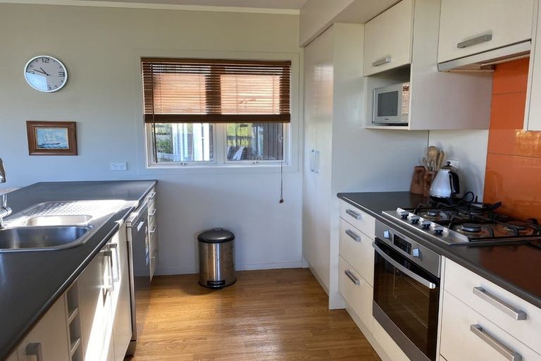 Photo of property in 30 Waimahanga Road, Onerahi, Whangarei, 0110