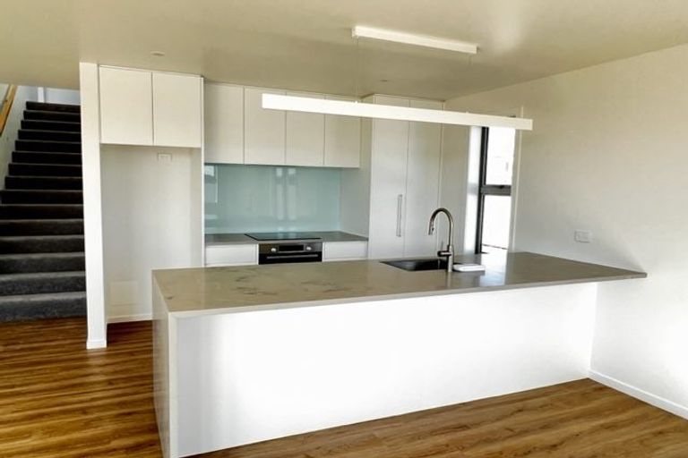 Photo of property in 4 Taurangawaka Road, One Tree Point, 0118