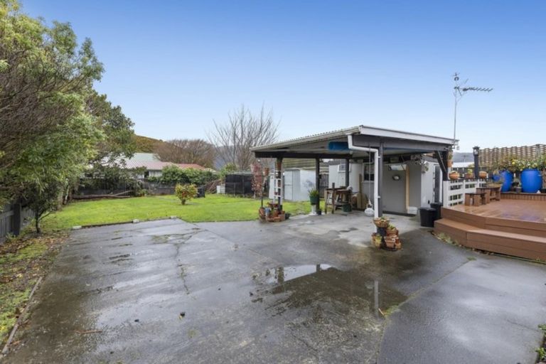 Photo of property in 393 Cambridge Terrace, Naenae, Lower Hutt, 5011