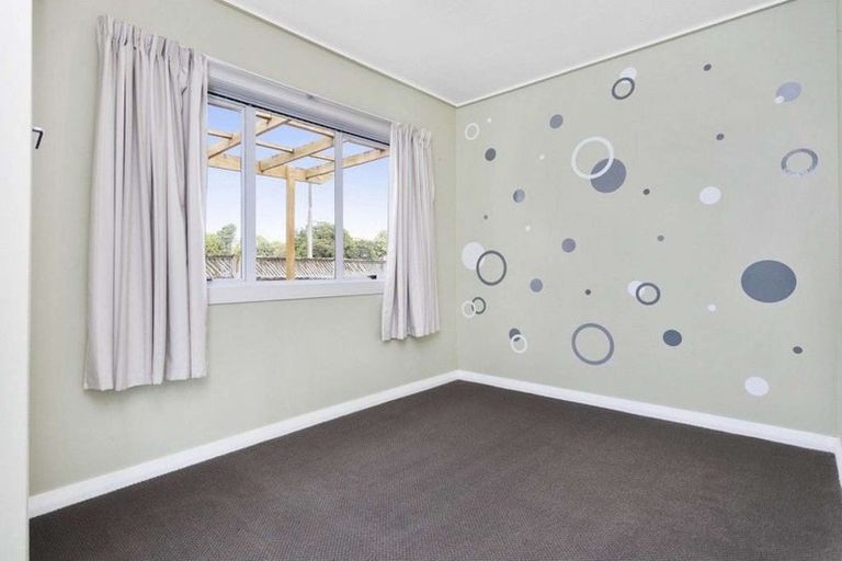 Photo of property in 1 Clare Street, Cambridge, 3434