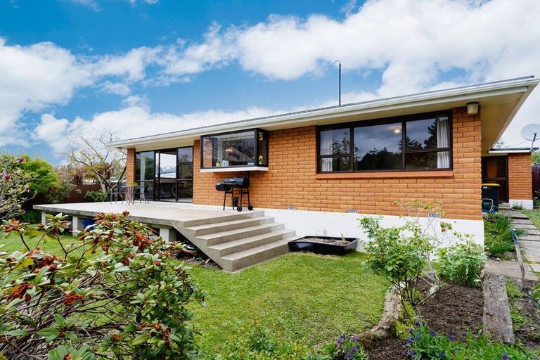 Photo of property in 2/137 Martin Road, Fairfield, Dunedin, 9018