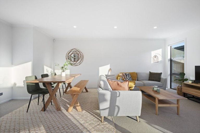 Photo of property in 10 Kenehi Road, Karaka, 2124