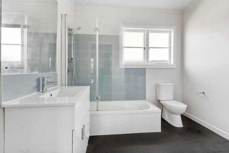 Photo of property in 1/30 Gloucester Road, Manurewa, Auckland, 2102