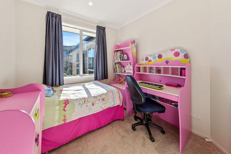 Photo of property in 15 Hillpark Drive, Pokeno, 2402