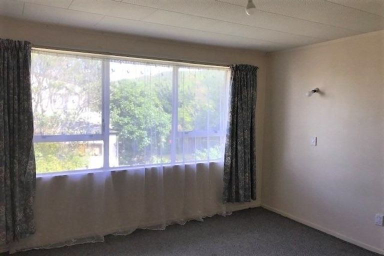 Photo of property in 230a Mitchell Street, Brooklyn, Wellington, 6021