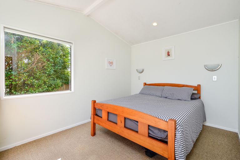 Photo of property in 57 Waitakere Road, Waitakere, Auckland, 0816